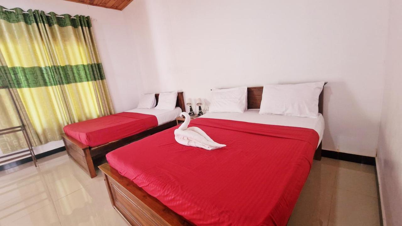 Italian Guest Hotel Trincomalee Eksteriør billede